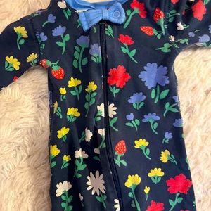 Beaufort Bonnet Company night night 3/6 months strawberries and flowers on navy